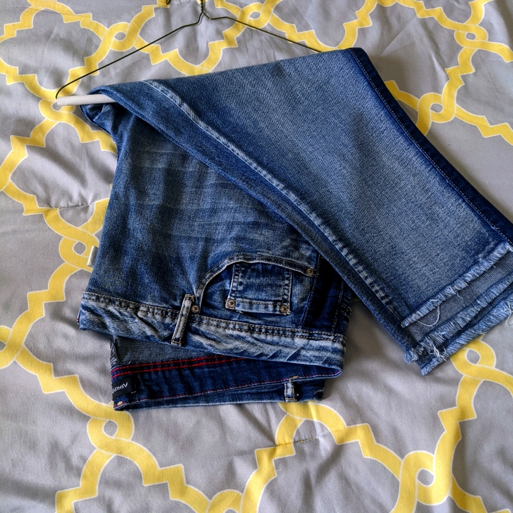 Capris
